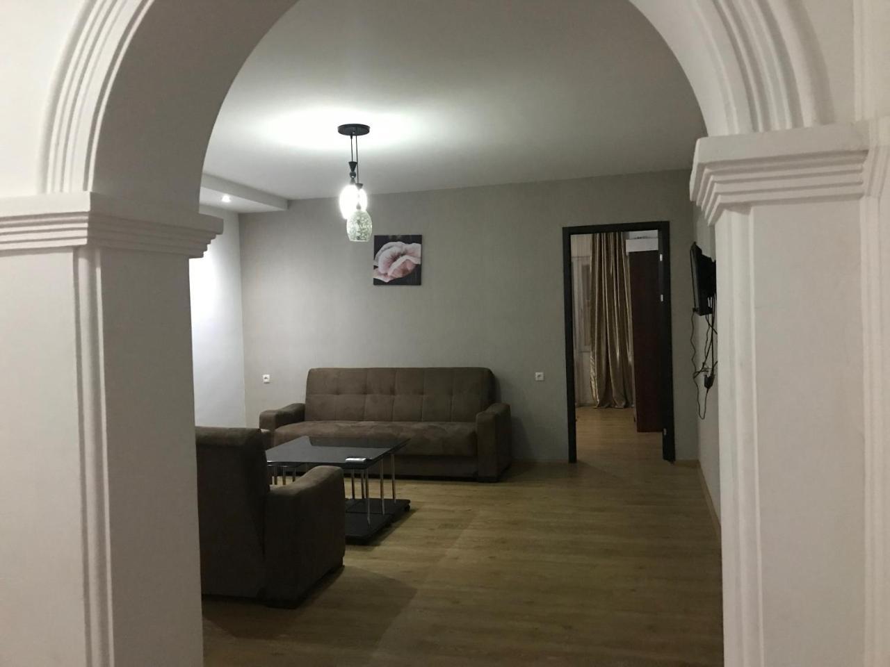 Hotel Monaco Tbilisi Luaran gambar