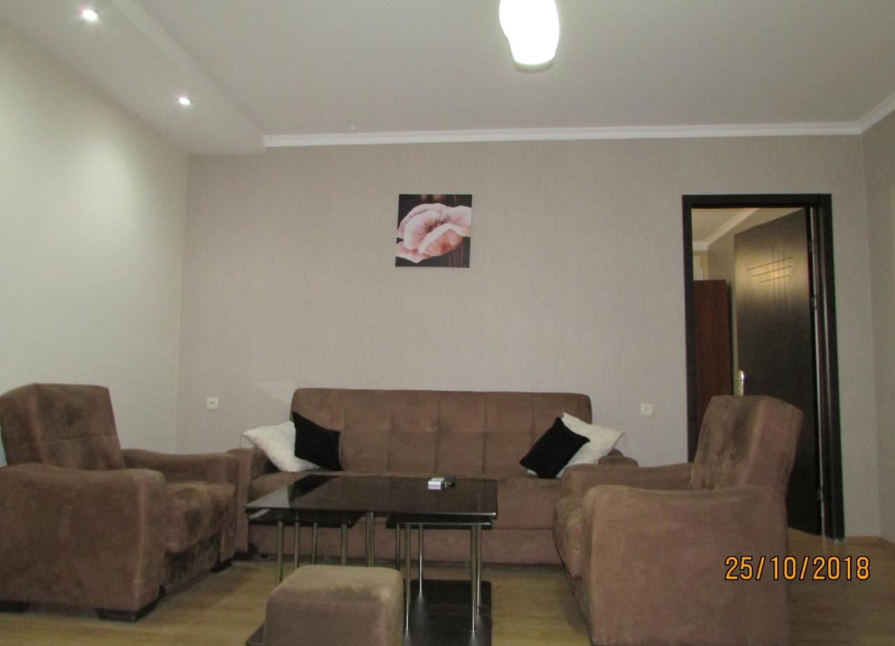 Hotel Monaco Tbilisi Luaran gambar