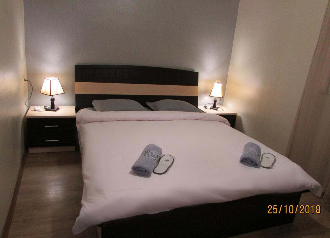 Hotel Monaco Tbilisi Luaran gambar
