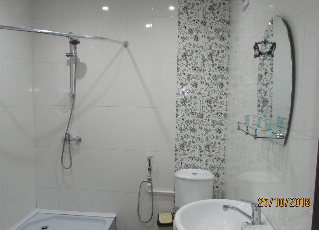 Hotel Monaco Tbilisi Luaran gambar
